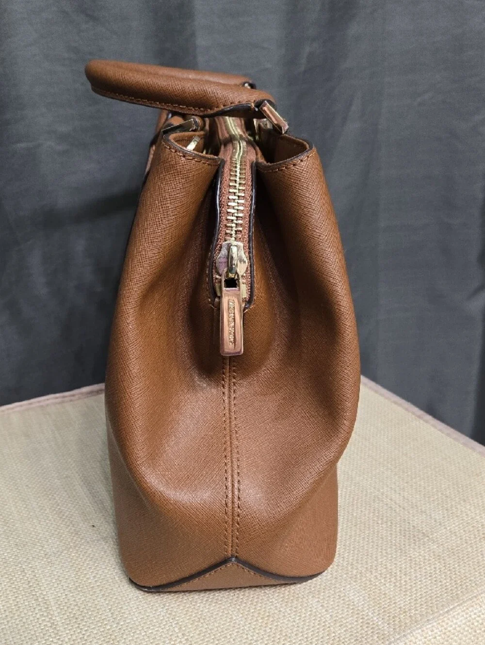 Michael Kors Set - Picture 4 of 16